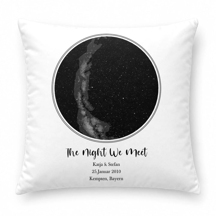 Mockup Pillow (3)